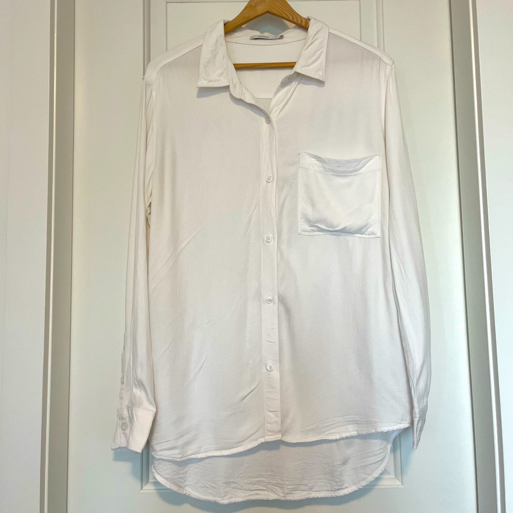 Aritzia White Long-Sleeve Button-Up Blouse